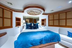 Lila Cuy 112 yacht sale