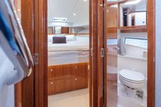 Купить яхту SABINE 395 SUV в Shestakov Yacht Sales