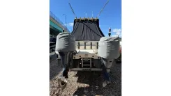 the best price on 2003 World Cat 270 EC