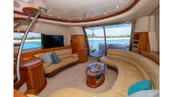 2005 Azimut 68E