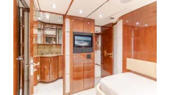 Buy a yacht Active Octo 104 Raised Pilothouse