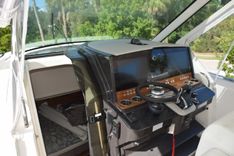 best yacht sales deals DIAMOND PEARL