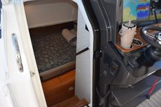 Buy a DIAMOND PEARL 38 LS at Shestakov Yacht Sales