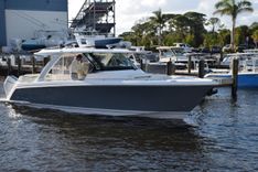 the best price on DIAMOND PEARL - Tiara