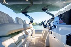 best yacht sales deals SEVEN 52