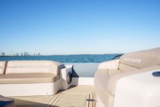 Buy a yacht SEVEN - CHASER YACHTS