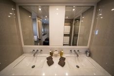 MANU - OVERMARINE GROUP price