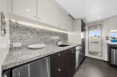 LA-LA-LA - Ocean Alexander