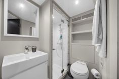 best yacht sales deals LA-LA-LA 32L