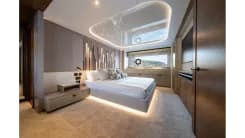 82 OCEAN ENCLOSED 82 Ocean Enclosed