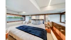 50 SPORTS MOTOR YACHT - Riviera price