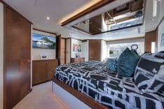 Buy a yacht LIVE MAS - Ocean Alexander