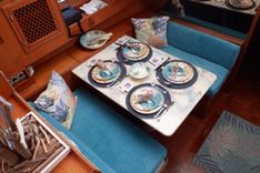 best yacht sales deals Zeus 47 Tradewinds