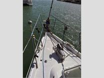 best yacht sales deals 40' Beneteau 1999 Center Cockpit - Beneteau