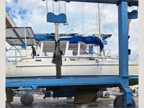 40' Beneteau 1999 Center Cockpit 40