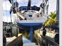 best yacht sales deals 40' Beneteau 1999 Center Cockpit 40