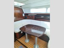 best yacht sales deals 40' Beneteau 1999 Center Cockpit - Beneteau