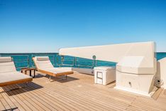 the best price on Dreams 37L