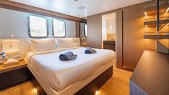 Buy a Journey 102 at Shestakov Yacht Sales