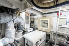 Buy a 2008 SUNSEEKER MANHATTAN 70 2008 at Shestakov Yacht Sales