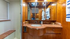 B HAPPY Capri Skylounge