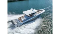 Buy a 42 Lujo 42 at Shestakov Yacht Sales