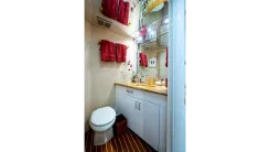 ENCHANTRESS 65 Convertible yacht sale