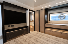 2025 SUNSEEKER MANHATTAN 68  IMMEDIATE DELIVERY  DUBAI - Sunseeker yacht sale