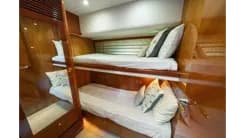 Buy a yacht VANGUARD 2005