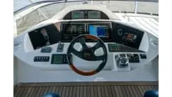 Buy a yacht VANGUARD