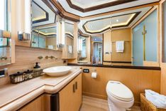 Buy a yacht Relentless