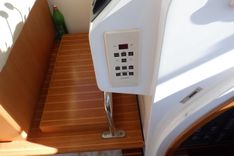 Buy a Vivace - LINSSEN at Shestakov Yacht Sales