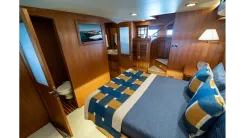 Buy a yacht RAT PACK