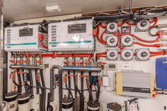 the best price on AL DI LA Enclosed Bridge CPMY