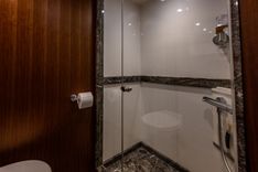 the best price on Island Breeze 72 Pilothouse