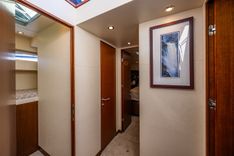 Island Breeze 2017 yacht sale