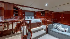 the best price on KASHMIR Raised Pilothouse