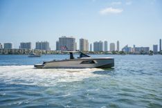 Buy a Mako 2025 at Shestakov Yacht Sales