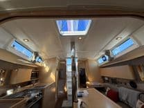 Buy a yacht NEW LATITUDE Oceanis