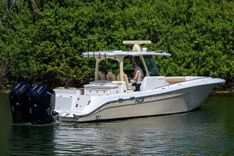 Buy a SPRINKLES 39 Speciale at Shestakov Yacht Sales