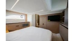 420 - PRESTIGE yacht sale