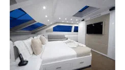 Купить Y Raised Pilothouse