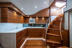 Buy a yacht FIRST LIGHT - WINTER CUSTOM YACHTS