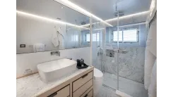 NUMARINE 37XP-21 121 yacht sale