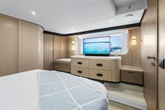 Auora - Azimut Yachts