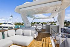 the best price on Auora - Azimut Yachts