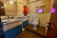 the best price on La Mer 91