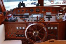 the best price on 19 M Motorsailor 2006