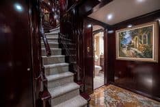 MISS CHRISTINE Tri-Deck MY