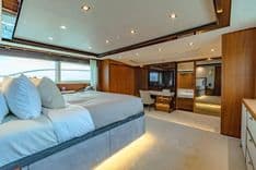 Buy a yacht Blue Moon 32M